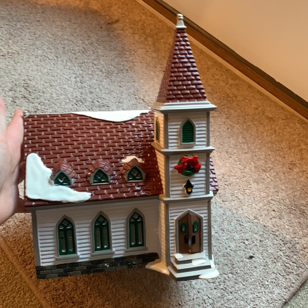 The Original Snow Village, Shady Oak Church